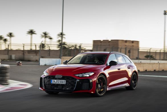 Nya Audi RS 5 i ett första test i Marocko