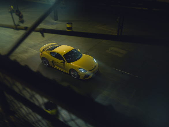Porsche 718 Cayman GT4