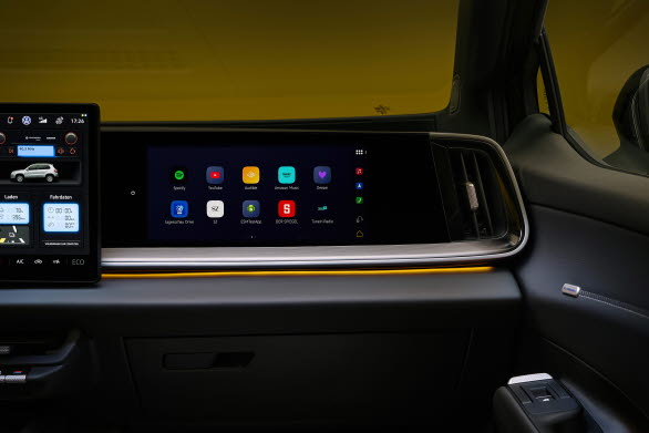 I kupén erbjuds en multifunktionell passagerardisplay som tillval, för första gången i en europeisk Volkswagen.