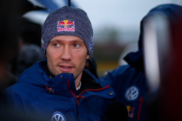 Sébastien Ogier dedicerar segern till offren för terrorattacken i Paris.