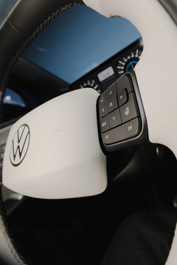 Den helt nya multifunktionsratten har tydligt strukturerade knappfält.