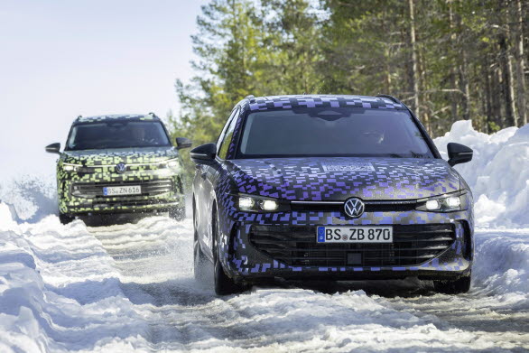 Nya Passat Sportscombi och nya Tiguan har utvecklats parallellt och båda baseras på plattformen MQB evo.