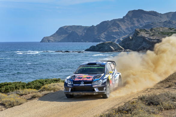 Andreas Mikkelsen hinner inte njuta av utsikten i Rally Italy.