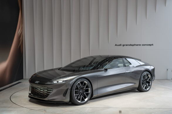 Audi grandsphere concept