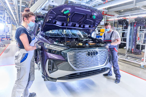 Audi Q4 e-tron tillverkas kolidioxidneutralt i Tyskland