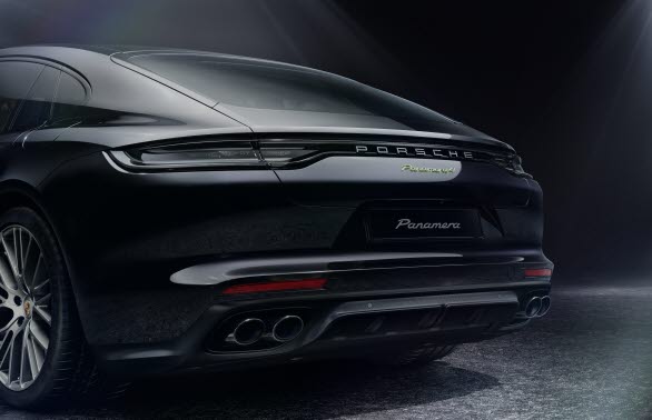 Porsche Panamera 4 E-Hybrid Platinum Edition