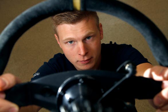 Johan Kristoffersson gör sig beredd för nästa utmaning i racingkarriären, det klassiska 12-timmarsloppet Bathurst i Australien.