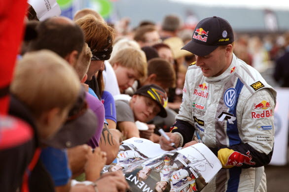 Jari-Matti Latvala har fördel av att vara på hemmaplan.