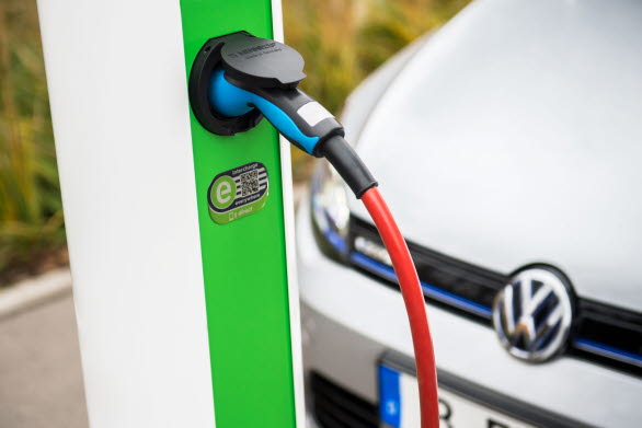 Hubject är Europas ledande eRoaming-plattform för laddning av elbilar. Nu går Volkswagen-koncernen in som delägare.