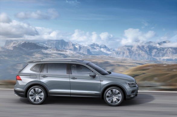 Tiguan Allspace − en rymlig familjebil med 109 mm längre hjulbas och yttermått som växt 215 mm på längden jämfört med vanliga Tiguan. 