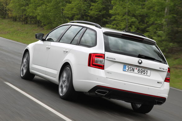 Nu öppnas försäljningen av Octavia RS 4x4. Självklart också som Combi.