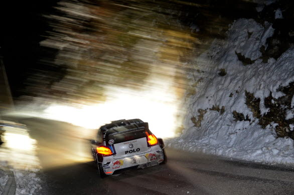 Andreas Mikkelsen fick möta både snö,is och hala asfaltvägar i årets Rally Monte Carlo.
