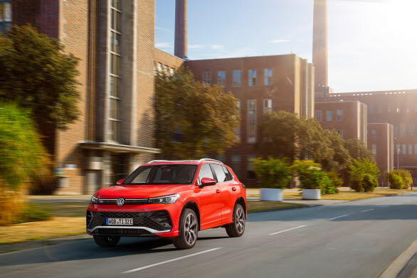 Tredje generationen av Tiguan lanseras med progressiv teknik och ny design.