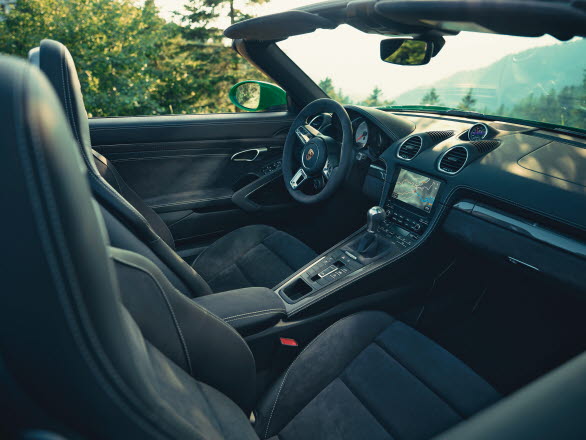 Interiören i nya Porsche 718 Boxster GTS 4.0