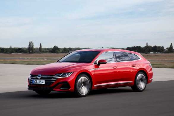 Parallellt med uppdaterade Arteon lanseras även nya Arteon Shooting Brake.