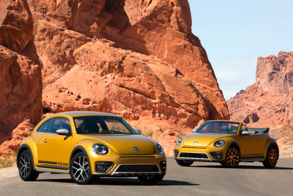 En ny Beetle gör entré med offroad-design, högre markfrigång och nya lacker. På bilsalongen i Los Angeles presenteras Beetle Dune – både som coupé och cabriolet. 