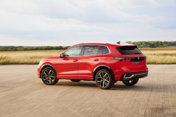 Nya Tiguan är 30 mm längre (4 539 mm) och fyra mm högre (1 639 mm) än sin föregångare.