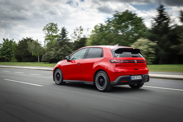 ID. Polo GTI accelererar från stillastående till 100 km/h på 6,8 sekunder och topphastigheten är begränsad till 190 km/h.