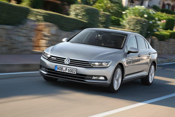 Sedan-versionen av nya Passat lanseras samtidigt som Passat Sportscombi.