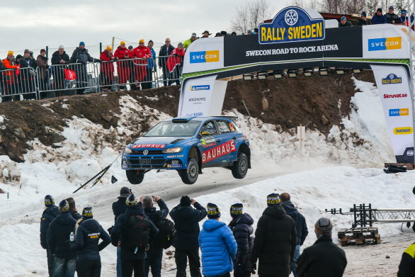 Ole Christian Veiby imponerade stort i Rally Sweden. Nu ska han fortsätta köra Polo GTI R5 i VM, åtminstone på Korsika.