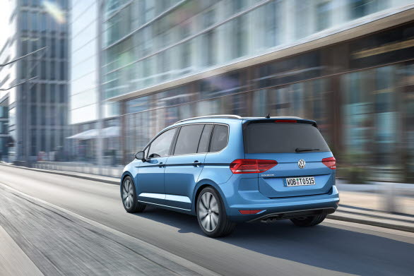Nu presenterar Volkswagen en helt nyutvecklad generation av mångsidiga Touran som hittills sålts i cirka 1,9 miljoner exemplar, varav cirka 14 500 i Sverige.