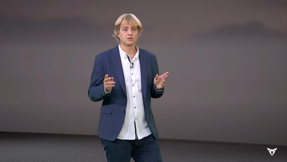 CUPRAs marknadsföringschef, Ignasi Prieto, avslöjade att företaget planerar både en ny TV-serie och direktsändning av konserter från den digitala plattformen.