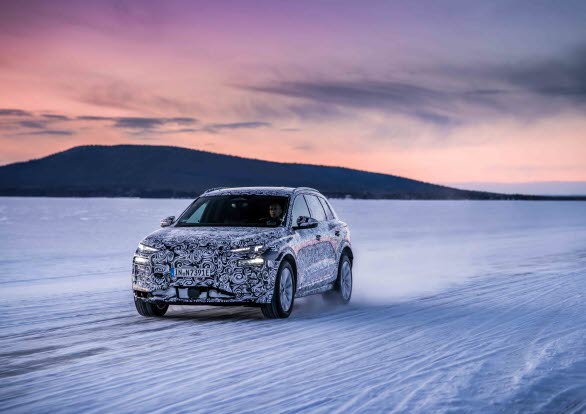 Produktionsnära Audi Q6 e-tron på tester i norr