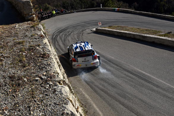 andreas mikkelsen kör med nya kartläsaren Anders Jæger i Rally Monte Carlo.