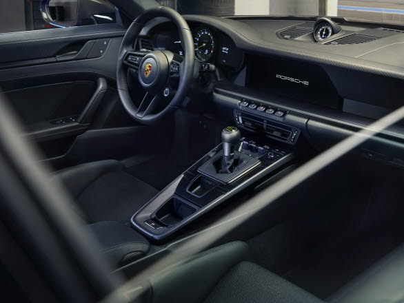 Interiören i Porsche 911 GT3 med Touring-paket