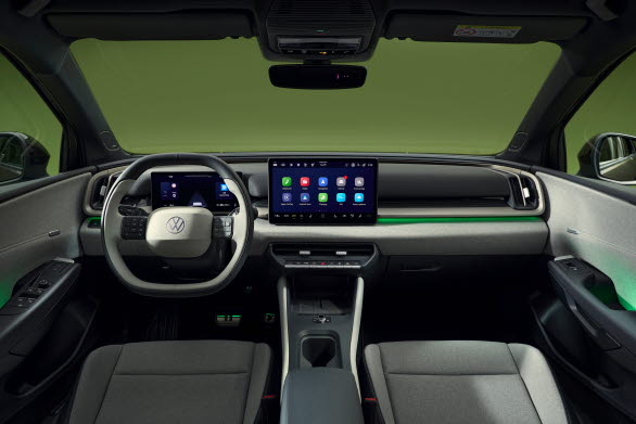 Digital Cockpit Pro – de digitala instrumenten för föraren – och infotainmentdisplayen är överskådligt placerade på en horisontell linje.