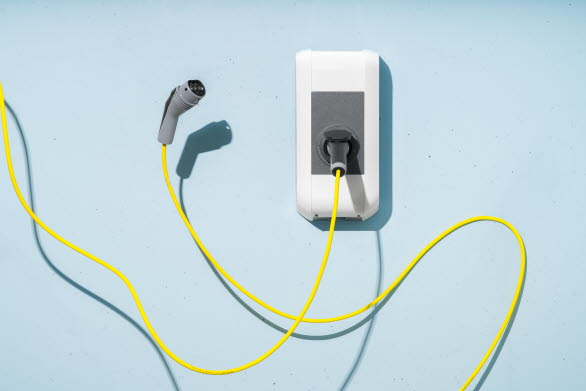 Nu har Volkswagen tagit beslutet att erbjuda kostnadsfri laddbox inklusive installation till alla som köper en elbil eller laddhybrid. (Foto: Simon Hamelius)