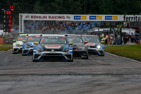 Johan Kristoffersson tvingades bryta efter att ha varit i ledning