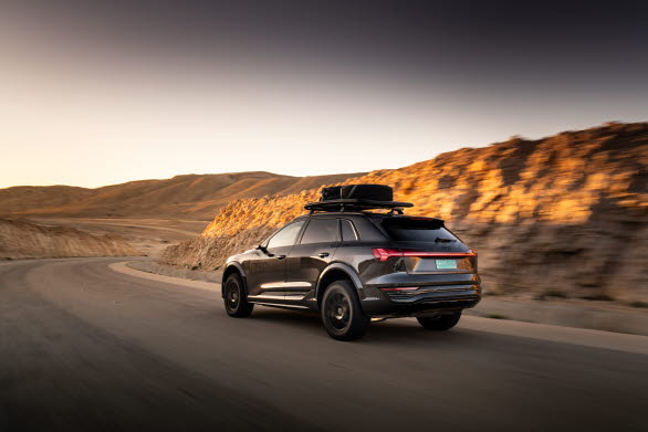 Audi Q8 e-tron Dakar edition