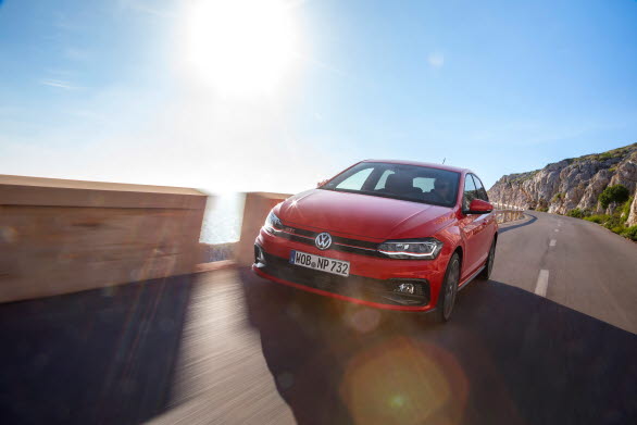 Med DSG-växellåda gör Polo GTI 0-100 km/h på 6,7 sekunder. Denna den starkaste versionen av Polo har en topphastighet på 237 km/h. 