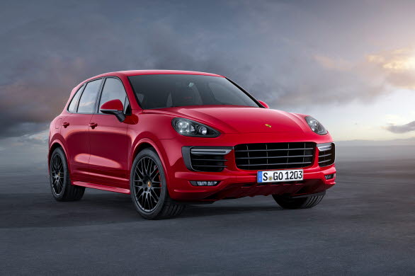Nya Cayenne GTS har turbomodellens front med stora luftintag.