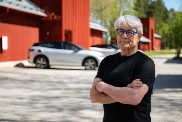 – Stenberg har skapats för att inspirera andra och det var en självklarhet att elbilens batteri skulle vara en del av energisystemet i fastigheten, säger Klas Boman, initiativtagare till föreningen.