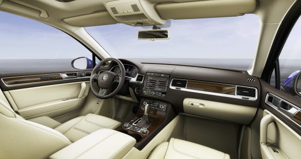 Interiören präglas av mixen av robusta SUV-komponenter och sofistikerade detaljer av premiumklass. 