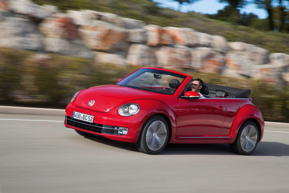 Nya Beetle Cabriolet lanseras i Sverige i mitten av april, men är redan nu prissatt och beställningsbar. Den som beställer sitt exemplar idag kan räkna med leverans till sommaren. 