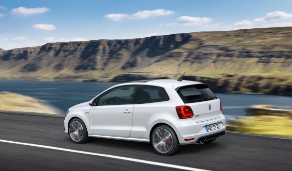 Nya Polo GTI är nu prissatt och beställningsbar på den svenska marknaden. Bilen lanseras med en ny 1,8-liters turbomotor på 192 hk, vilket gör den 12 hk starkare än föregångaren. På den svenska marknaden erbjuds Polo GTI med fyra dörrar och dubbelkopplingsväxellådan DSG. 