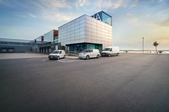 AirConsole finns tillgängligt i Caddy, ID. Buzz och Crafter (bilden) samt i Multivan och California (modellår 2025/Programvara 4.0)