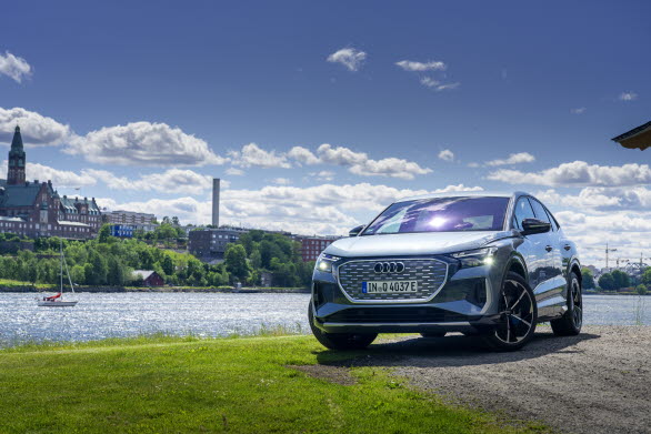 Eldrivna Audi Q4 e-tron var mest levererade modell i Audi-programmet. Foto: James Holm