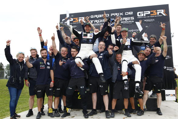 Petter Solberg och Johan Kristoffersson kör bilarna, men de har några bakom sig som gör det möjligt.