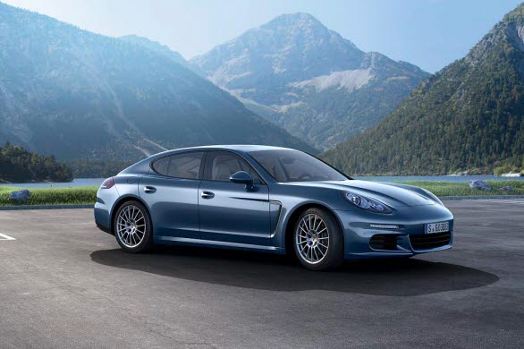 Panamera Diesel har starkare motor och sportigare köregenskaper.