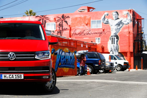 Volkswagen California på Venice Beach i Kalifornien. Foto: Richard Sjösten