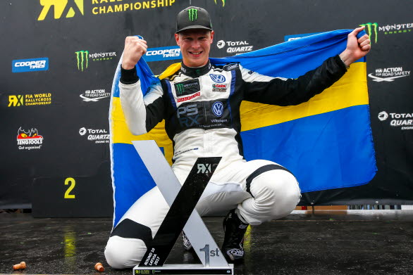 Johan Kristoffersson är redan världsmästare när han ställer upp i säsongen näst sista omgång i World RX i Tyskand.