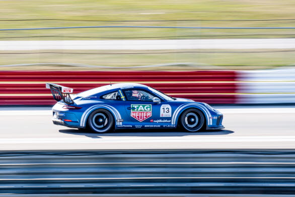 Porsche Carrera Cup Scandinavia inleder traditionsenligt årets racingsäsong med tävlingspremiär på Ring Knutstorp 7-8 maj. Skandinaviens ledande racingmästerskap bjuder i år på en historisk rekordjakt, en intressant titelfight och gästförare i världsklass. Bild: Porsche Carrera Cup Scandinavia, Roll Out Event 2021, Mantorp Park.