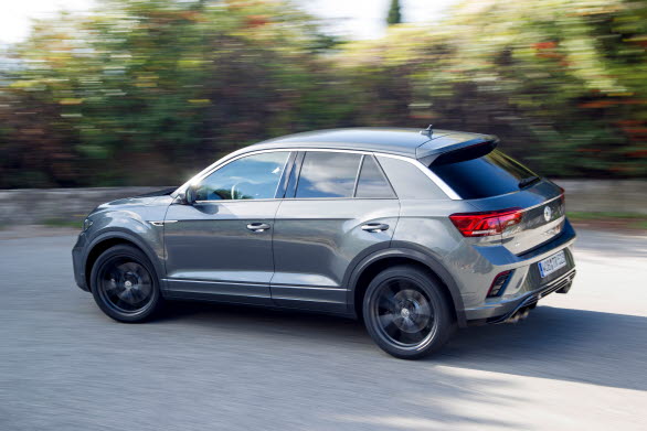 Föraren får direkt feedback från det progressiva styrservot.