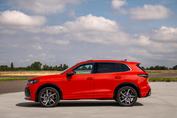 Nya Tiguan är 30 mm längre (4 539 mm) och fyra mm högre (1 639 mm) än sin föregångare.
