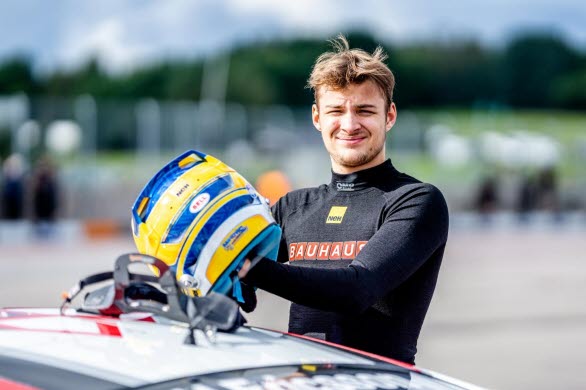 Hampus Ericsson är uttagen till Porsche Motorsport Junior Programme Shoot-out.