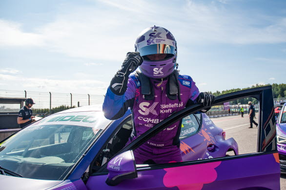 Helgens fina resultat har tagit Robert Dahlgren till en mästerskapsledning. Foto: Martin Palm